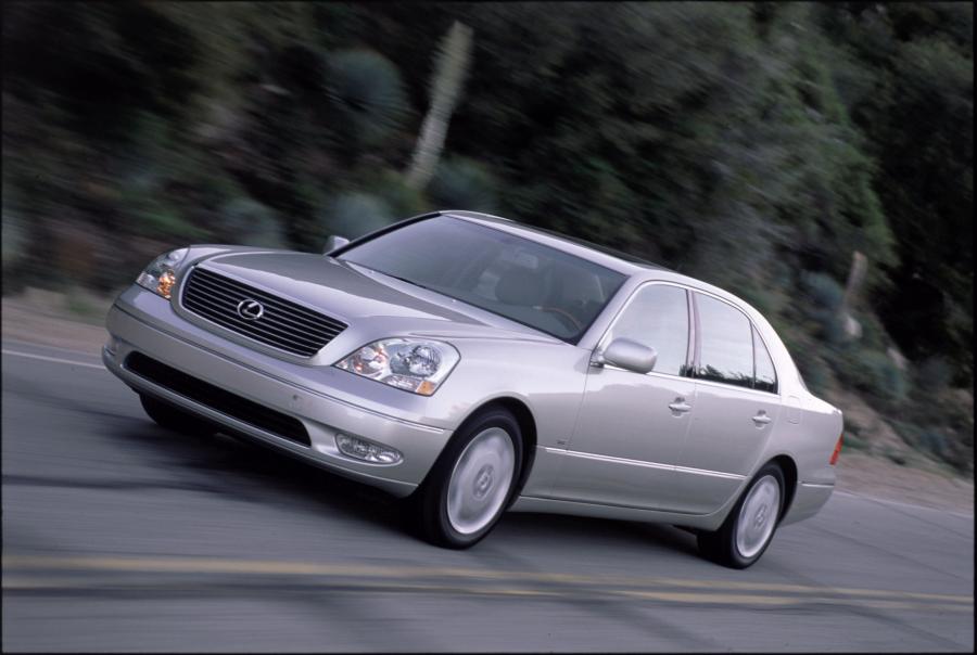  Lexus LS430 2001 года  (фото 35 из 56)